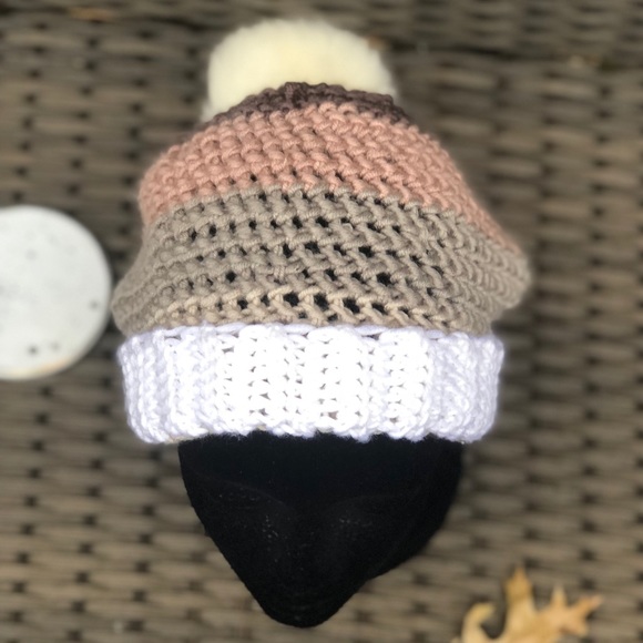 Neutral Color Block Beanie - Picture 5 of 7